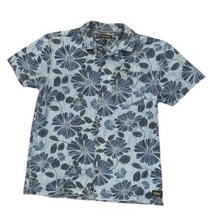 Silver jeans L blue tropical print 100% cotton button down shortsleeved shirt